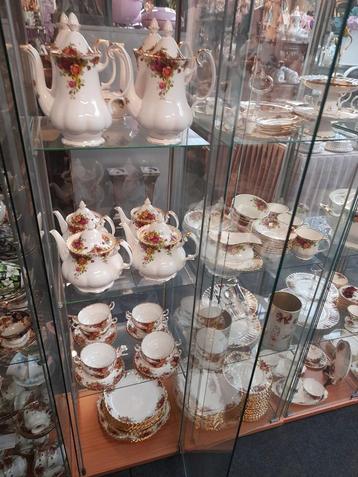 Veel royale albert old country rose alles los te koop  beschikbaar voor biedingen