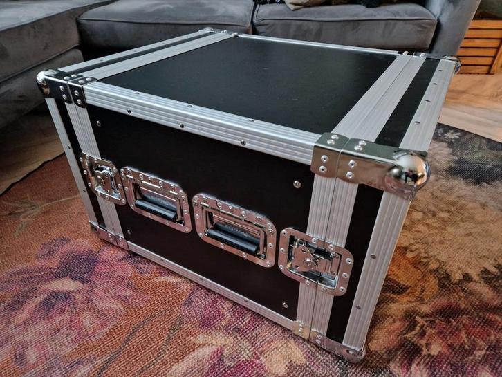 Flyht Pro Rack Case 8U Double Door Profi, Muziek en Instrumenten, Behuizingen en Koffers, Zo goed als nieuw, Overige instrumenten