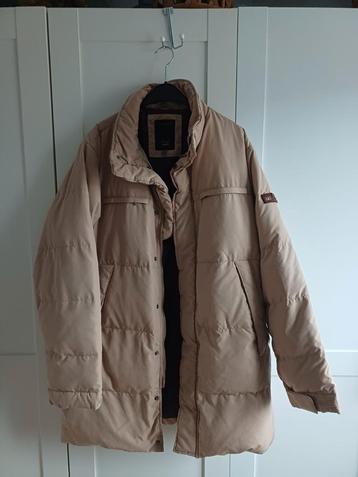 Winterjas beschikbaar voor biedingen