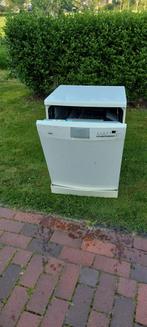 AEG vaatwasser, Witgoed en Apparatuur, Vaatwasmachines, Ophalen, Zo goed als nieuw, Vrijstaand, 45 tot 60 cm