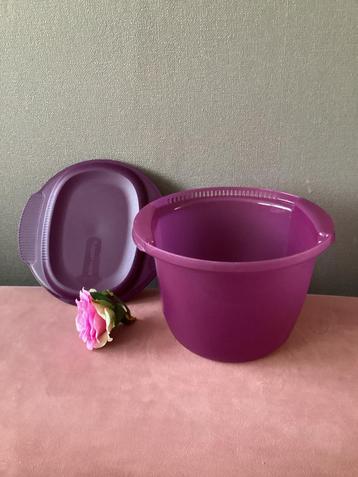 Paarse Tupperware nieuwe pastakoker magnetron 3 liter beschikbaar voor biedingen