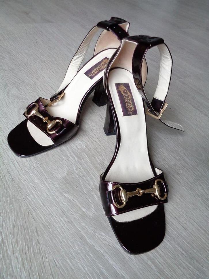 Shoebaloo - Paul Warmer horse bit sandalen leer 39 burgundy, Kleding | Dames, Schoenen, Zo goed als nieuw, Schoenen met hoge hakken