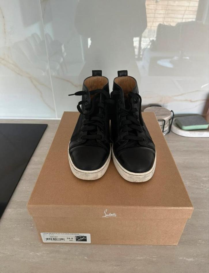 Christian Louboutin zwart met print maat 39,5, Kleding | Dames, Schoenen, Zo goed als nieuw, Sneakers of Gympen, Zwart, Ophalen of Verzenden