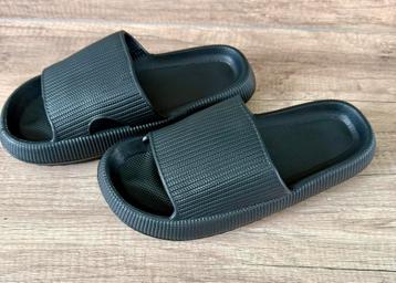 Clowdpillow flops maat 38-39 beschikbaar voor biedingen