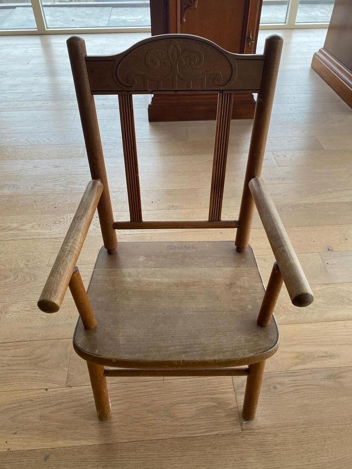 Antiek houten kinderstoeltje Gebruder Neather ca 1920 1935, Antiek en Kunst, Antiek | Meubels | Stoelen en Banken, Ophalen