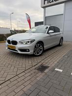 NETTE BMW 1-Serie 2.0 120D 5DR AUT 2015 Wit, Auto's, BMW, 1995 cc, Zwart, Wit, 1365 kg