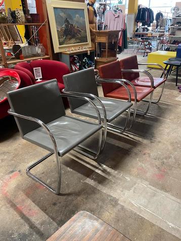 Mies van der Rohe - Brno stoelen beschikbaar voor biedingen