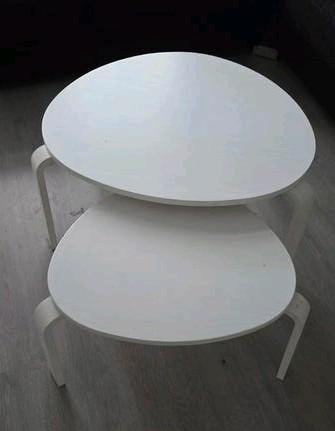 Leuke salon tafeltje (s) beschikbaar voor biedingen