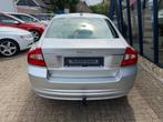 Volvo S80 2.5 T Momentum Automaat LEER / TREKHAAK / YOUNGTIM, Auto's, Gebruikt, Zwart, 2521 cc, Bedrijf