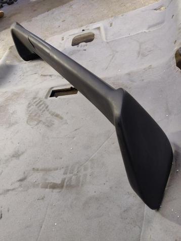 Subaru Forester (SF) STI spoiler (rep) beschikbaar voor biedingen