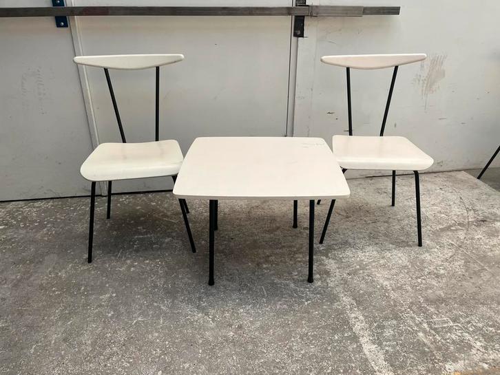 Auping tafel en stoelen vintage retro metaal buisframe €95, Huis en Inrichting, Stoelen, Gebruikt, Twee, Hout, Metaal, Ophalen of Verzenden