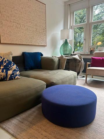 Blue Pouf / Ottoman beschikbaar voor biedingen