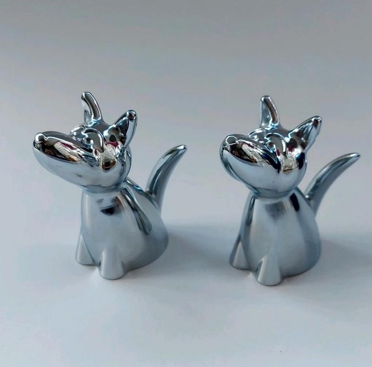 Twee UMBRA Zoola Ringhouders, Sieraden, Tassen en Uiterlijk, Ringen, Zo goed als nieuw, Dame, Zilver, Ophalen of Verzenden