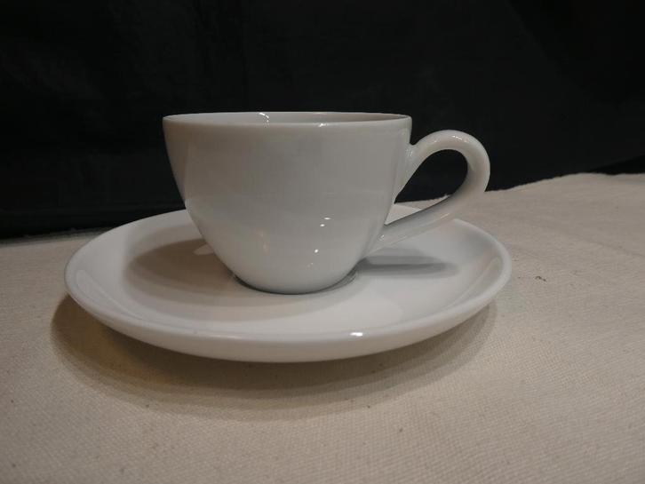 Espresso kop en schotel Alessi Guido Venturini 2003, Huis en Inrichting, Keuken | Servies, Gebruikt, Kop(pen) en/of Schotel(s)