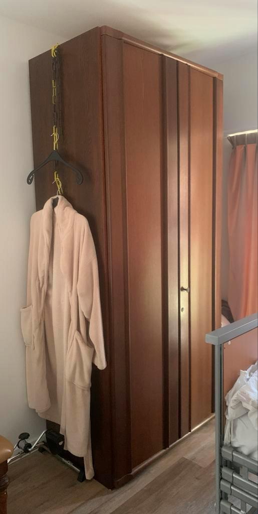 Donker eiken kledingkast met hanggedeelte en schappen, Huis en Inrichting, Kasten | Kledingkasten, Gebruikt, 200 cm of meer, 100 tot 150 cm