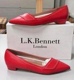 LK Bennett Polly Leather Contrast Stitch Flats schoen hak 37, Schoenen met lage hakken, Nieuw, Ophalen of Verzenden, Rood