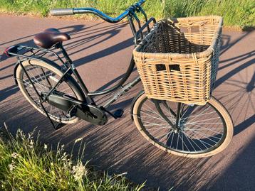 Omafiets met rieten mand 28 inch beschikbaar voor biedingen