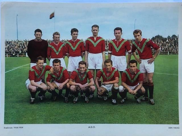 Voetbalplaat  ADO Elftal Esso   1958  1959, Verzamelen, Sportartikelen en Voetbal, Zo goed als nieuw, Spelerskaart, Overige binnenlandse clubs