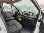 Renault Trafic CDTi L2 3-Pers Navi Airco Trekhaak Cruise Con, Voorwielaandrijving, Stof, Gebruikt, 4 cilinders