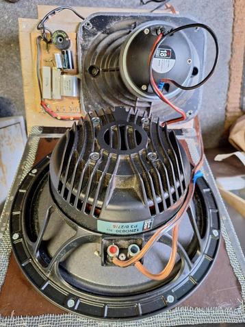 18SOUND EEN HOORN EN EEN BREEDBAND LUIDSPREKER INCL FILTER beschikbaar voor biedingen