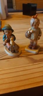 2 Hummel Beeldjes in Goede Staat, Antiek en Kunst, Antiek | Keramiek en Aardewerk, Ophalen of Verzenden