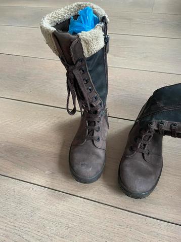 Laarsjes 28-29  meisjes laarzen beschikbaar voor biedingen