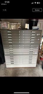 Vintage teken/schilderpapier kast, Ophalen, Zo goed als nieuw
