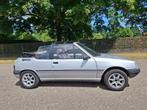 Te ruil: Peugeot 205 1.4 Cabriolet S6 1991 Grijs, Auto's, Stof, 1360 cc, 4 cilinders, Cabriolet