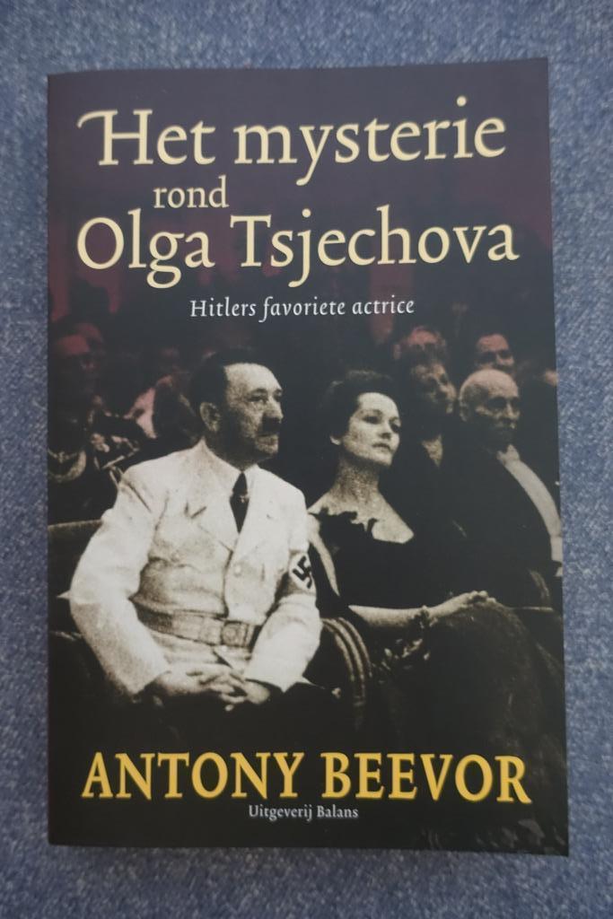 Het mysterie rond Olga Tsjechova, Hitlers favoriete actrice, Boeken, Geschiedenis | Wereld, Zo goed als nieuw, Europa, 20e eeuw of later