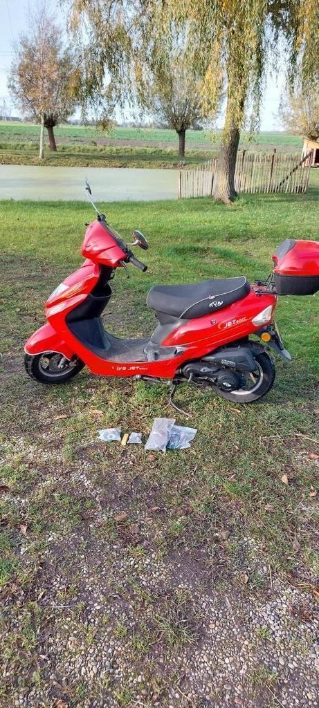 Iva jet scooter 50 cc, brommer met kenteken, Fietsen en Brommers, Brommers | Overige merken, Gebruikt, Maximaal 45 km/u, Ophalen
