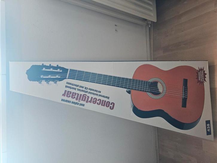 Concert gitaar model 438, Muziek en Instrumenten, Snaarinstrumenten | Gitaren | Bas, Nieuw, Akoestisch, Ophalen