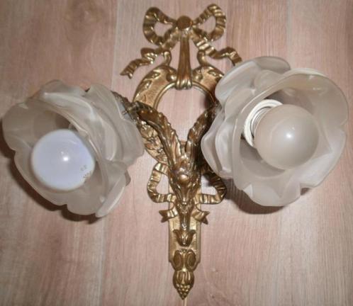 Stel twee armige antieke bronzen wandlusters met strik, Antiek en Kunst, Antiek | Lampen, Ophalen of Verzenden