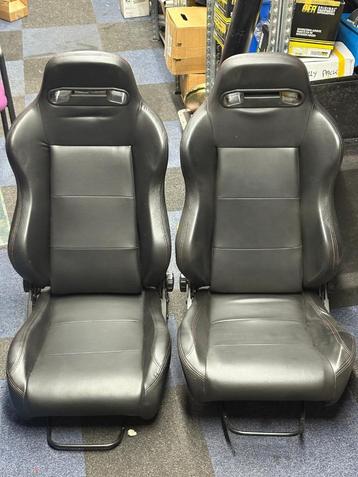 universele kuipstoelen incl. sledes  beschikbaar voor biedingen