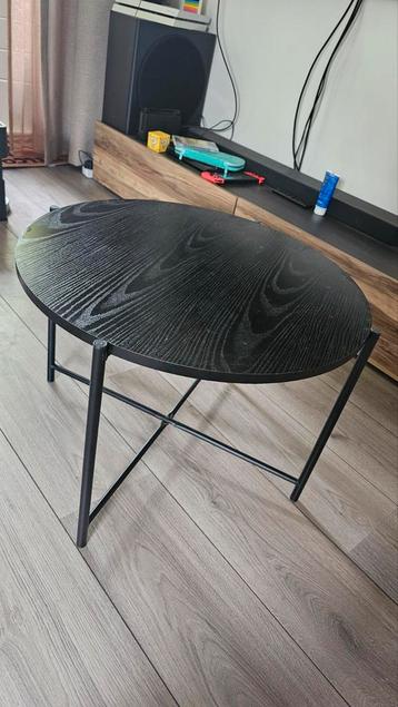 Salon tafel/bij zet tafel beschikbaar voor biedingen