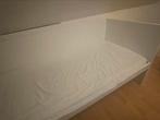 IKEA bed 200x90 +kast +matras, Huis en Inrichting, Slaapkamer | Bedden, 90 cm, Eenpersoons, Wit, Zo goed als nieuw