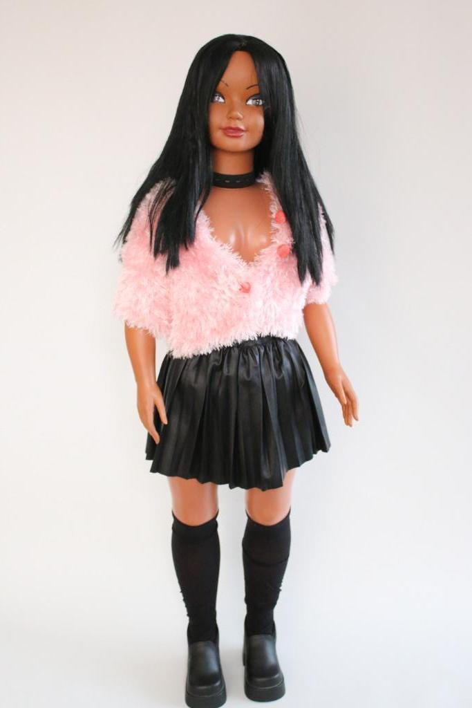 Grote JESMAR , bruin getinte,  Nr:  G.M/1428.5, Verzamelen, Poppen, Zo goed als nieuw, Pop, Verzenden