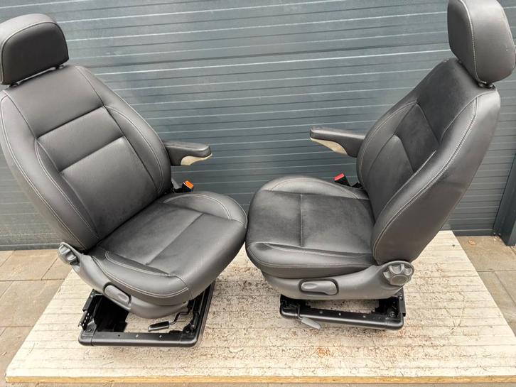 stoelen draaistoelen volkswagen transporter t5 camper, Auto-onderdelen, Interieur en Bekleding, Volkswagen, Nieuw, Ophalen