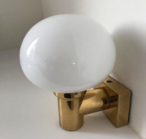 Retro Jaren '70 Wandlamp Wit Melkglas Bollamp Opaline, Huis en Inrichting, Lampen | Wandlampen, Gebruikt, Glas, Ophalen of Verzenden