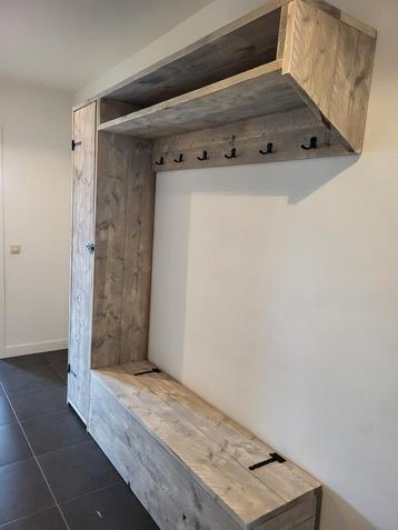 Kapstok meubel steigerhout  beschikbaar voor biedingen