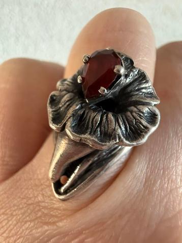 R275/Zilveren Art Deco prachtige GRANAAT ring 17 beschikbaar voor biedingen