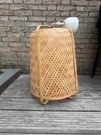 IKEA ROTAN HANGLAMP, Huis en Inrichting, Lampen | Hanglampen, Ophalen, Zo goed als nieuw, 50 tot 75 cm