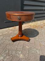 In zeer gode staat bijzettafeltje, Ophalen, Rond, Hout, Minder dan 55 cm