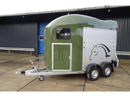 Bij Eemsned Cheval Liberte Gold Origins 2 paards trailer, Dieren en Toebehoren, Paarden en Pony's | Trailers en Aanhangwagens