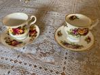 Twee kop en schotels Engels bone china, Ophalen
