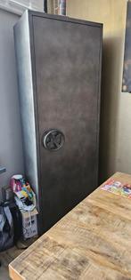 Industriële metalen kast, Huis en Inrichting, Kasten | Kledingkasten, Ophalen, Gebruikt, 200 cm of meer, 50 tot 100 cm