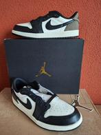 AIR JORDAN 1 LOW "MOCHA" (2024) - maat 35 - nieuw in doos!, Jongen of Meisje, Schoenen, Nieuw, Ophalen of Verzenden