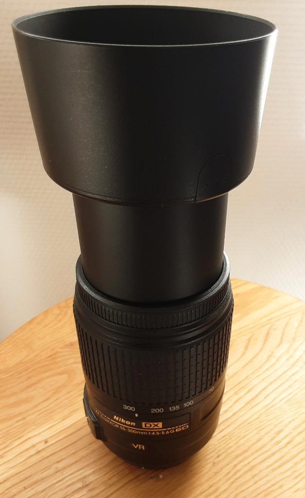 Nikon DX AF-S 55 -300mm lens, Audio, Tv en Foto, Fotografie | Lenzen en Objectieven, Zo goed als nieuw, Telelens, Zoom, Ophalen of Verzenden