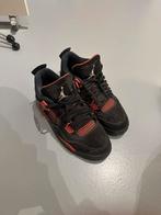Jordan 4 red thunder, Zwart, Ophalen of Verzenden, Sneakers of Gympen, Zo goed als nieuw