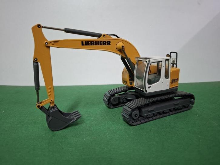 Liebherr R924 compact graafmachine Conrad 1/50, Hobby en Vrije tijd, Modelauto's | 1:50, Gebruikt, Overige typen, Conrad, Ophalen of Verzenden
