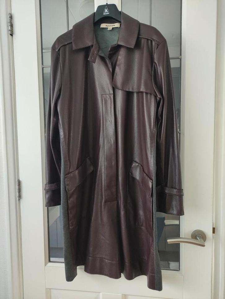 Natan Vegan Leren Jurk Bordeaux/Grijs - Maat 40 (M/L), Kleding | Dames, Jassen | Zomer, Maat 38/40 (M), Bruin, Ophalen of Verzenden